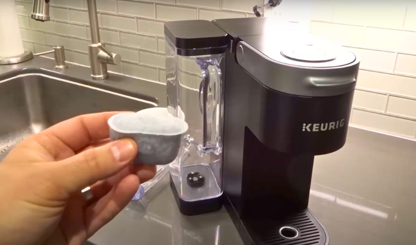 How to clean the Keurig filter screen photo